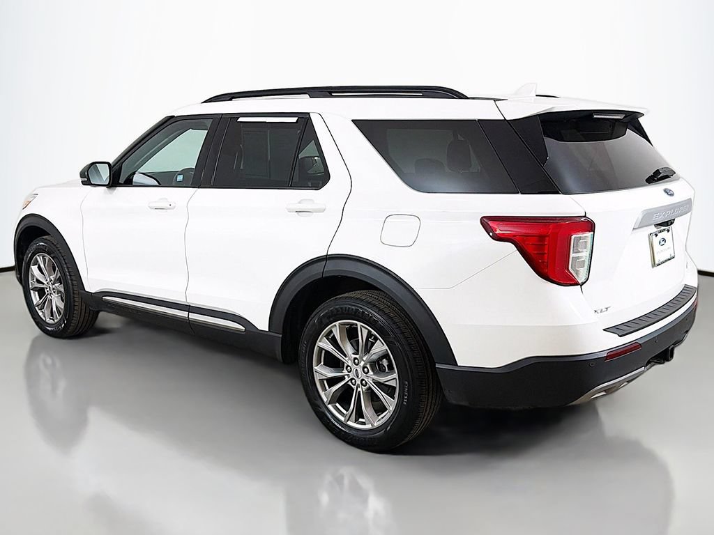 Used 2023 Ford Explorer XLT w/ Equipment Group 202A AWD/4WD image 14