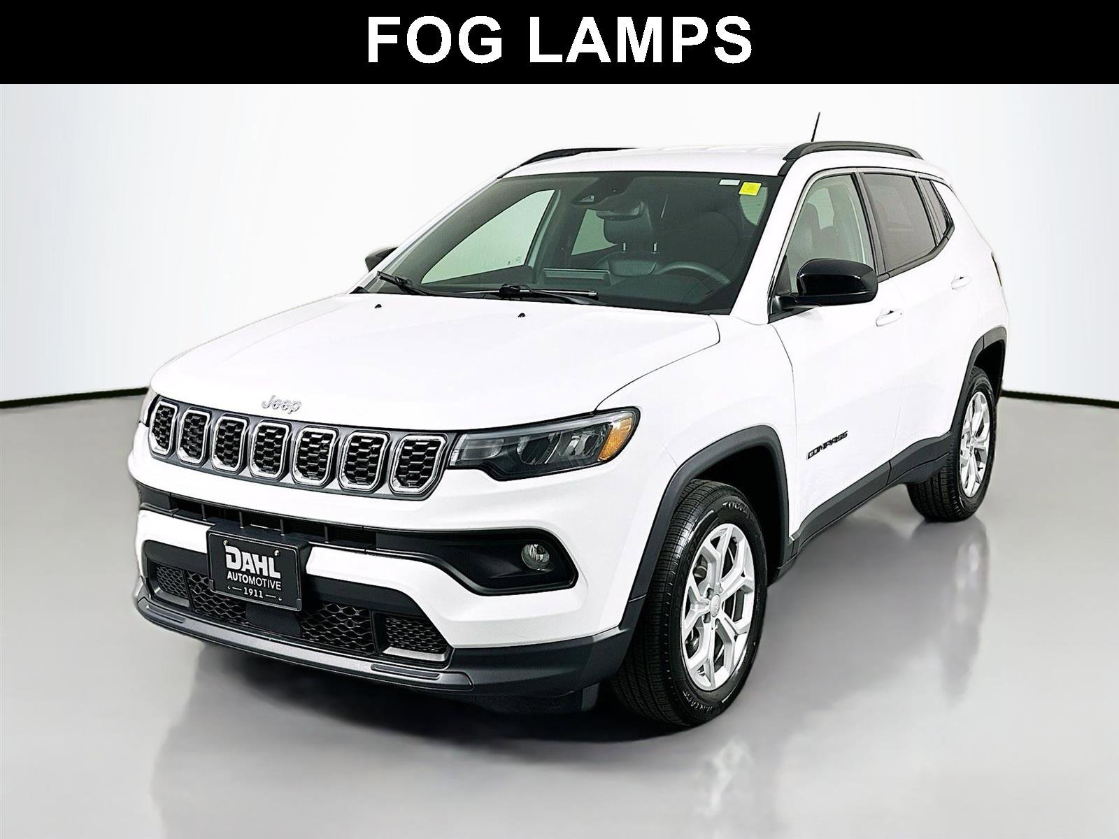 Used 2024 Jeep Compass Latitude image 4