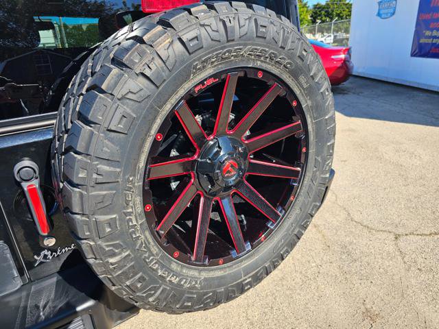 Used 2018 Jeep Wrangler Unlimited Sahara image 15