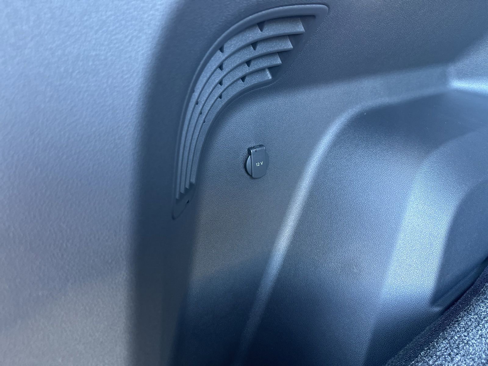 New 2026 Volkswagen Atlas Cross Sport SEL Premium R-Line image 22