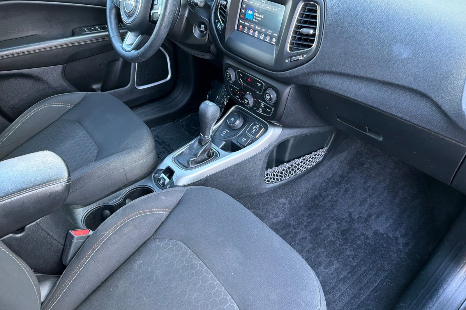 Used 2018 Jeep Compass Sport w/ Tech Group image 15