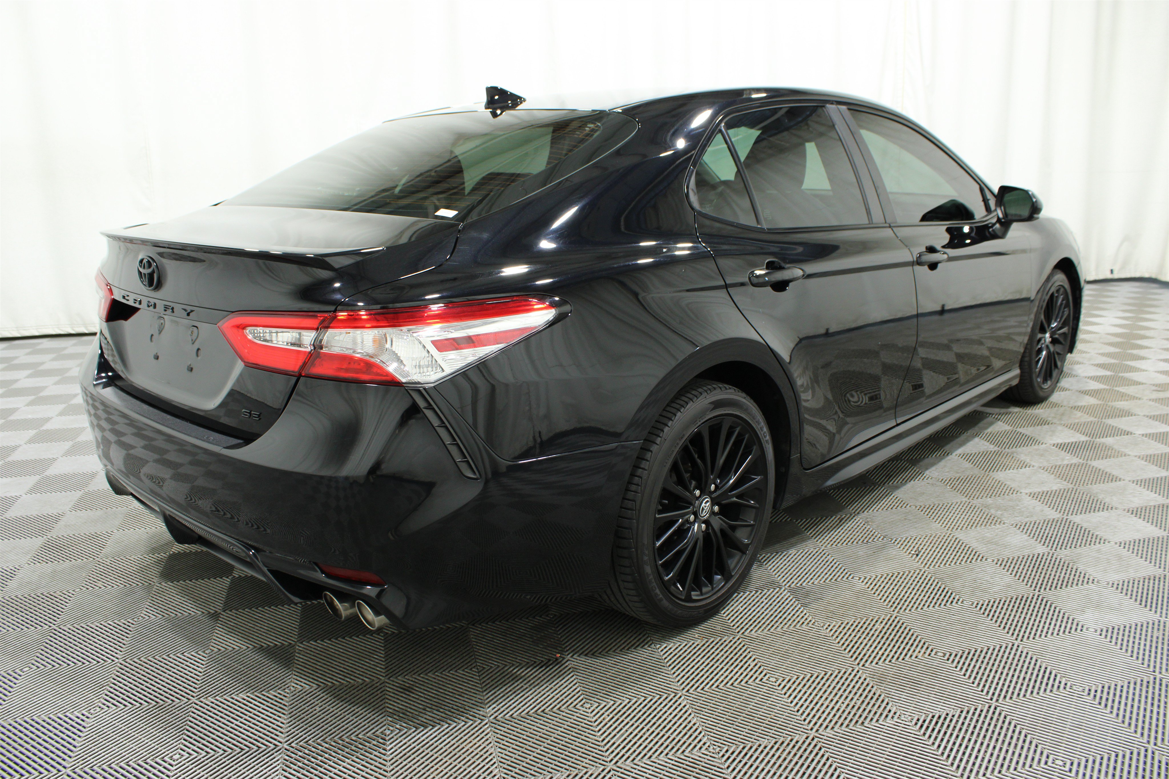 Used 2020 Toyota Camry SE w/ Protection Package (Q2) FWD image 27
