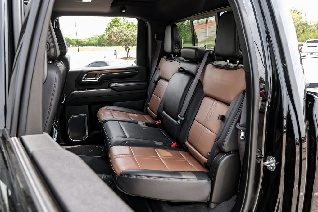 Used 2024 Chevrolet Silverado 2500 High Country w/ High Country Premium Package image 50