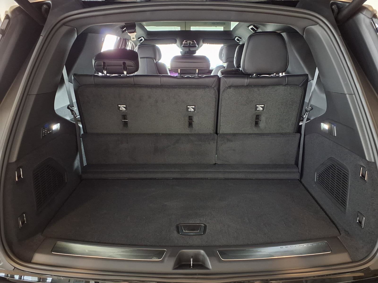 New 2026 Cadillac Escalade IQL Luxury image 11