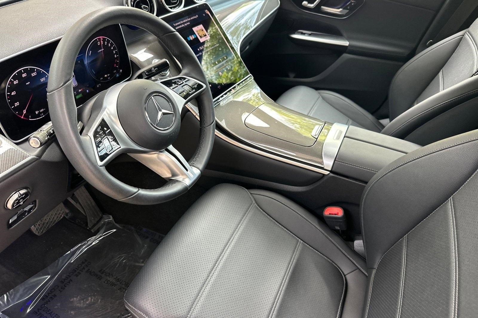 New 2025 Mercedes-Benz GLC 350e 4MATIC image 4