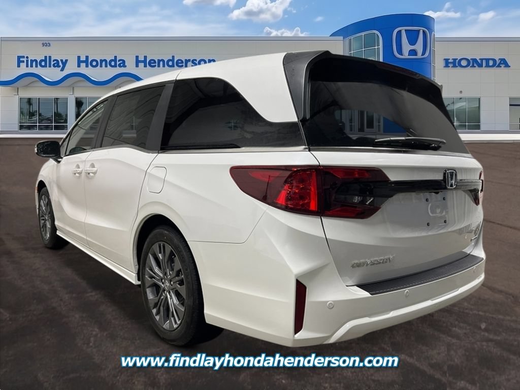 New 2026 Honda Odyssey Touring image 3