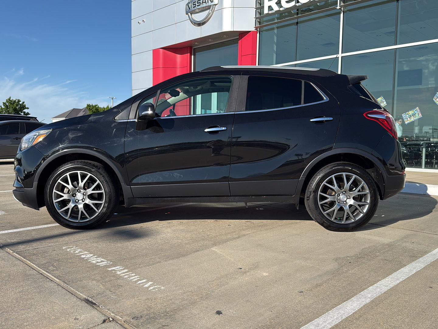 Used 2018 Buick Encore Sport Touring w/ Safety Package FWD image 10