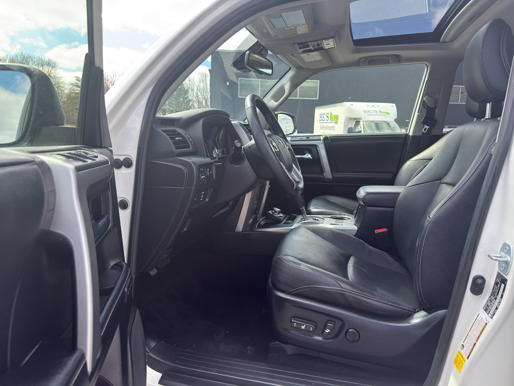 Used 2020 Toyota 4Runner Limited image 11