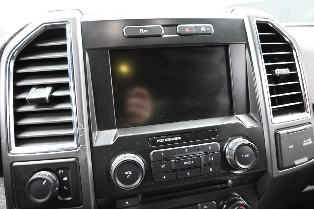 Used 2015 Ford F150 XLT w/ Equipment Group 302A Luxury AWD/4WD image 19