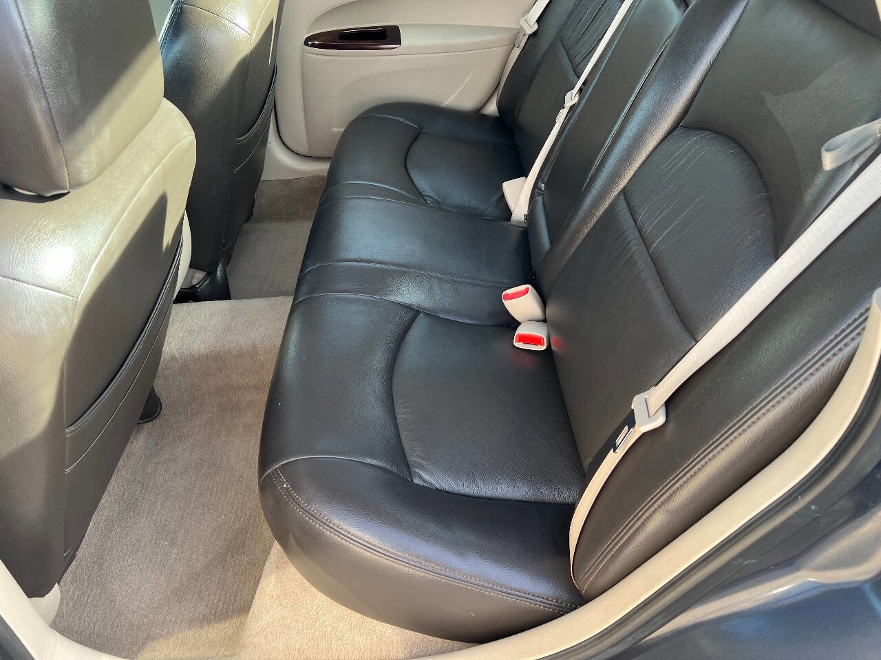 Used 2009 Buick LaCrosse CX image 22