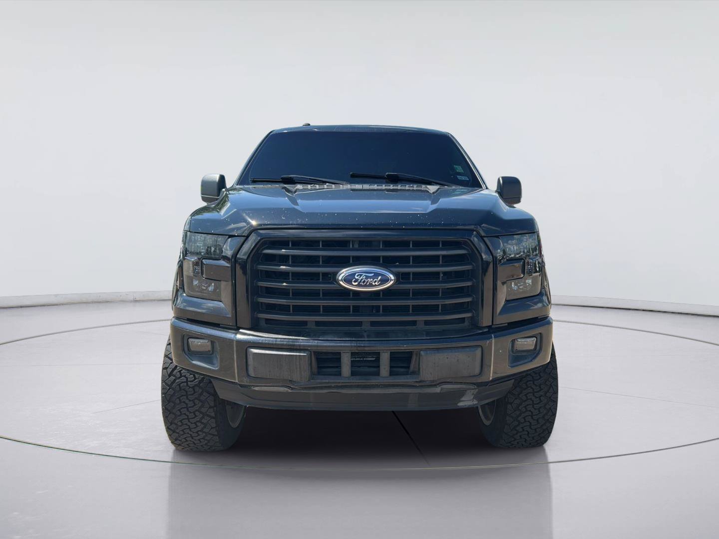 Used 2016 Ford F150 XLT w/ Equipment Group 302A Luxury RWD image 2