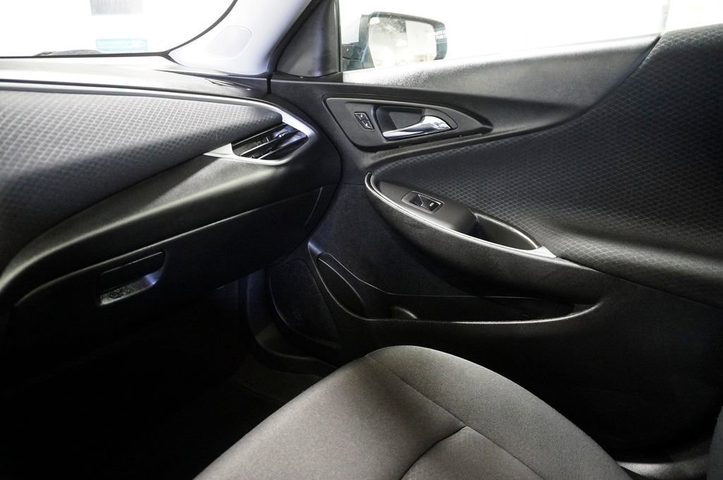 Used 2024 Chevrolet Malibu LT w/ Sport Edition image 27