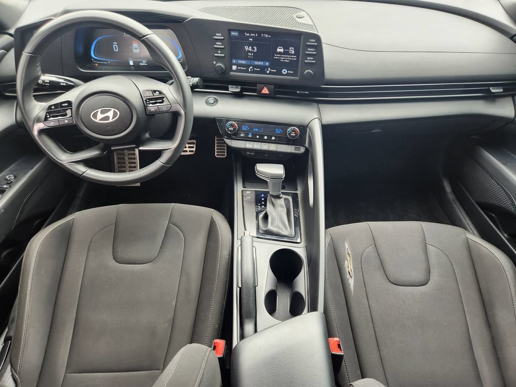 Used 2025 Hyundai Elantra Sport FWD image 24