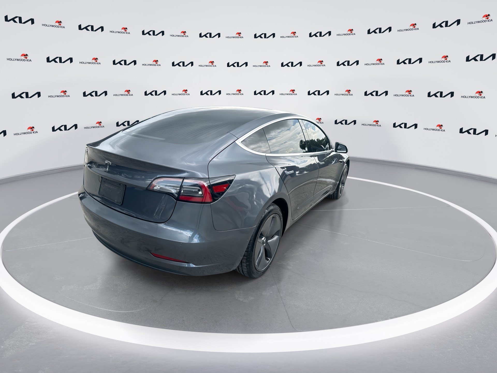 Used 2019 Tesla Model 3 Long Range RWD image 8