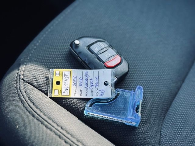 Used 2018 Jeep Wrangler Unlimited Sport S image 31