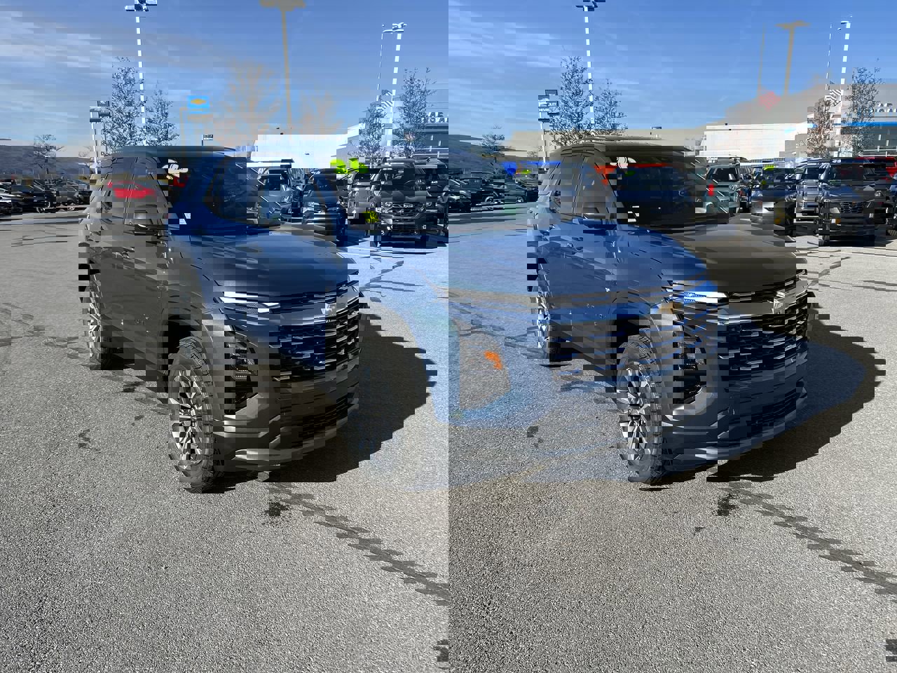 New 2026 Chevrolet Equinox LT image 1