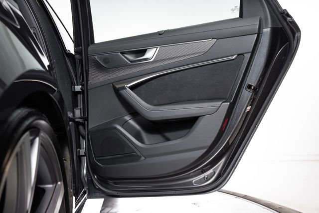 Used 2022 Audi RS 6 image 65