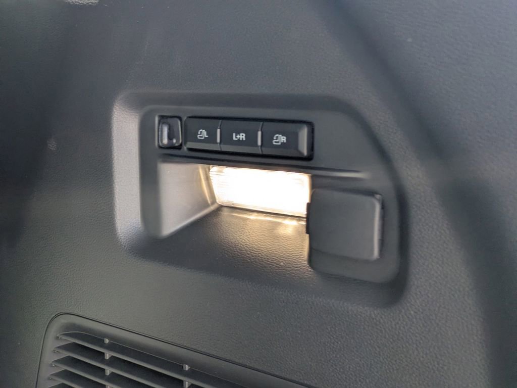 New 2026 Ford Explorer Platinum image 14