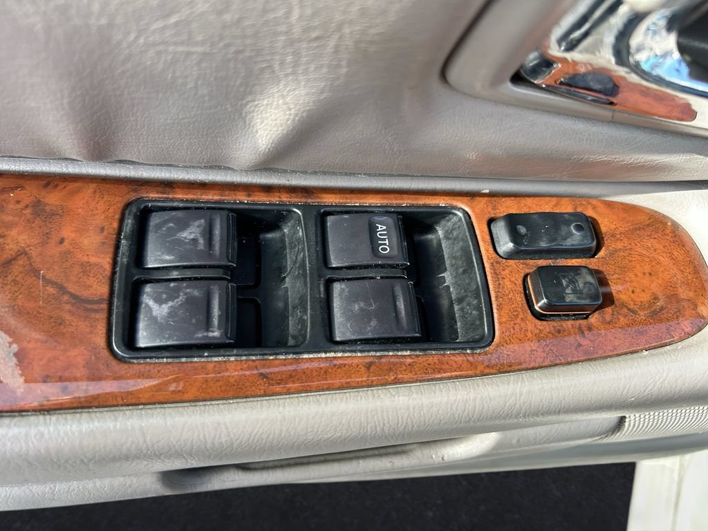Used 2004 Toyota Avalon XL FWD image 14