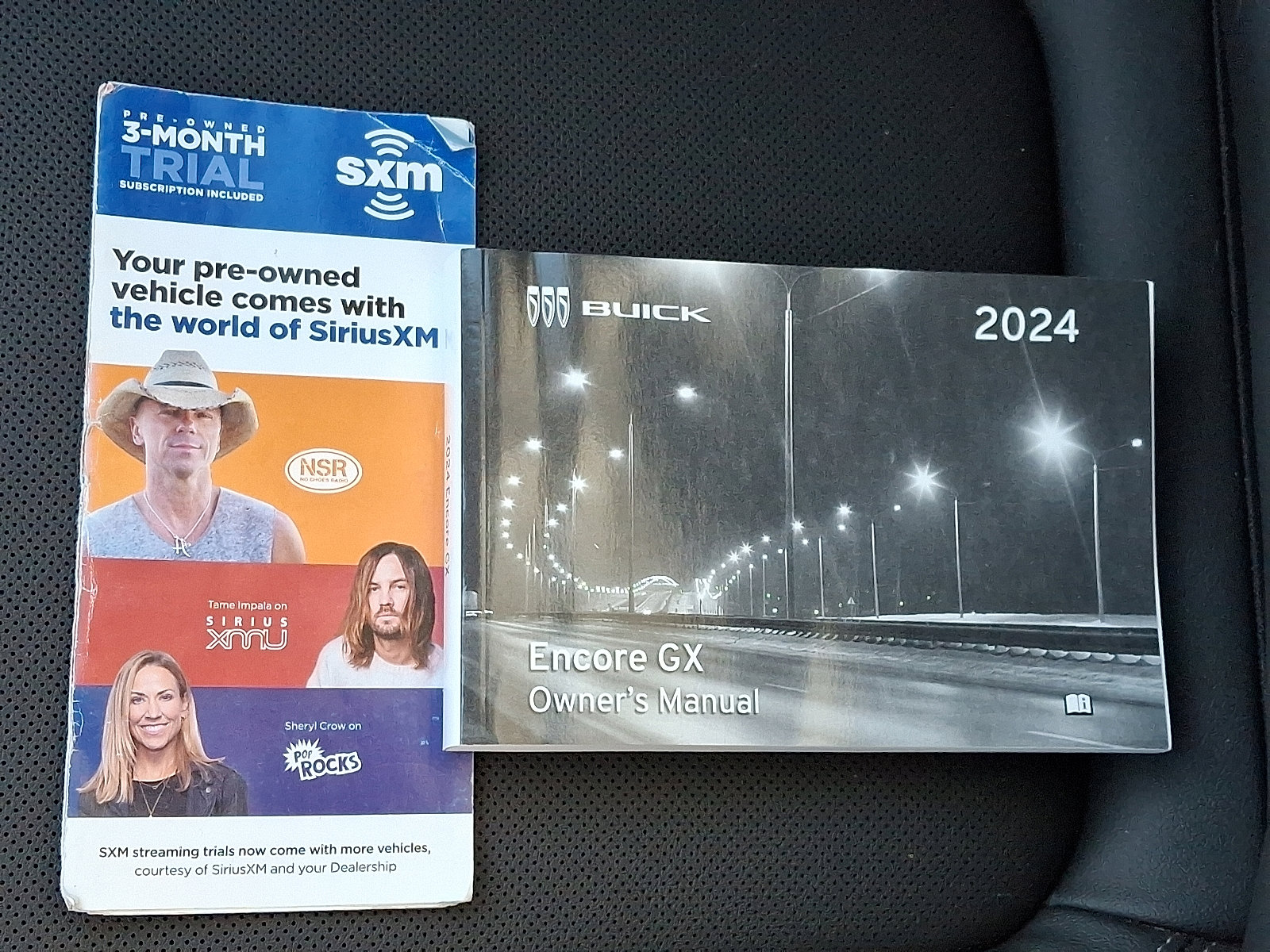 Used 2024 Buick Encore GX Sport Touring w/ Comfort Package image 26