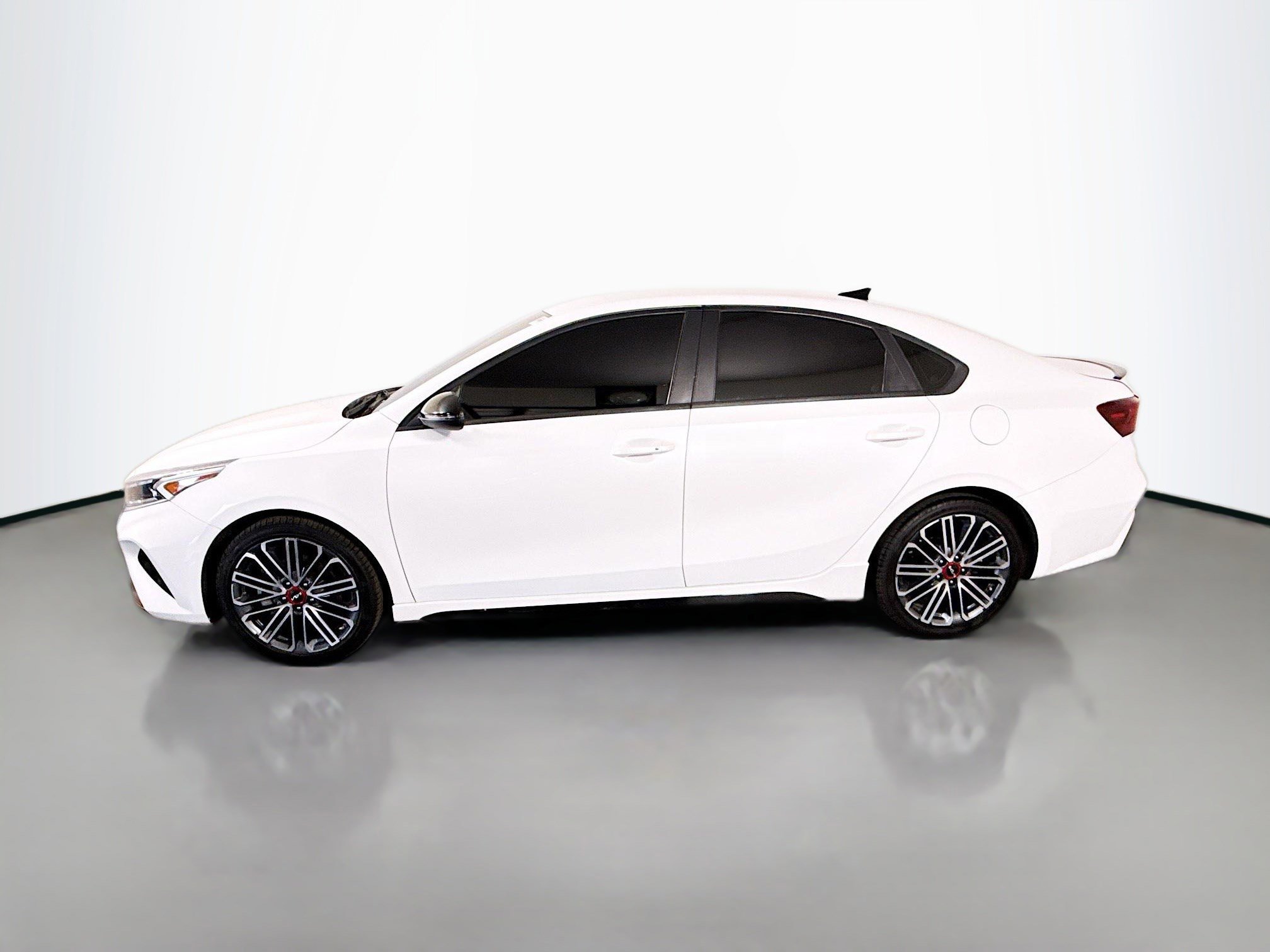 Used 2022 Kia Forte GT FWD image 6