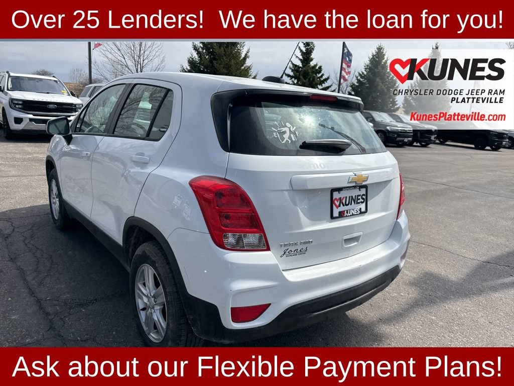 Used 2018 Chevrolet Trax LS AWD/4WD image 19