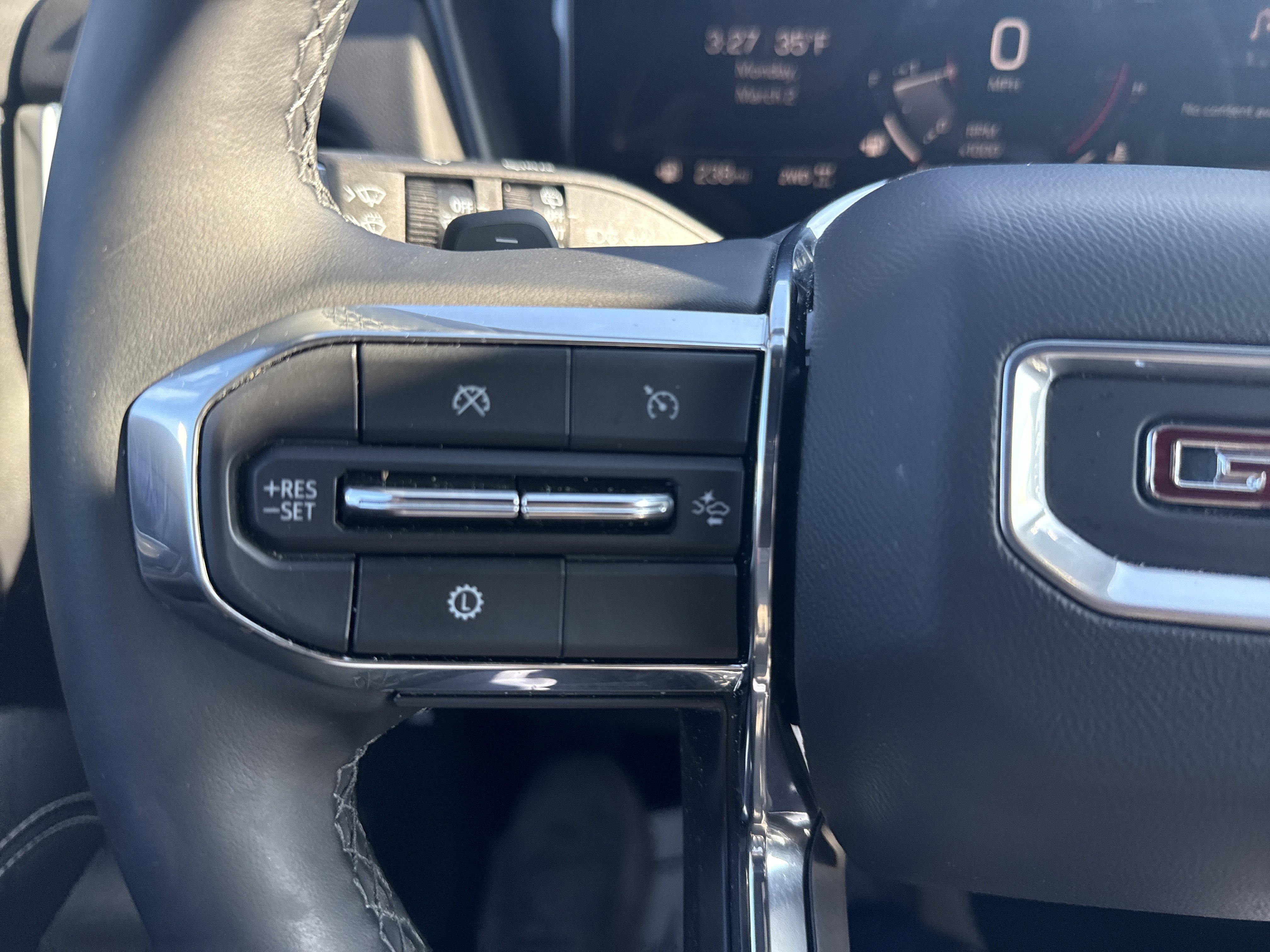 Used 2026 GMC Terrain Elevation w/ Technology Package II image 19