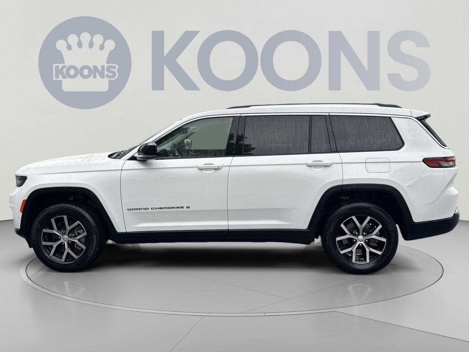 Used 2023 Jeep Grand Cherokee L Limited w/ Luxury Tech Group II AWD/4WD image 2