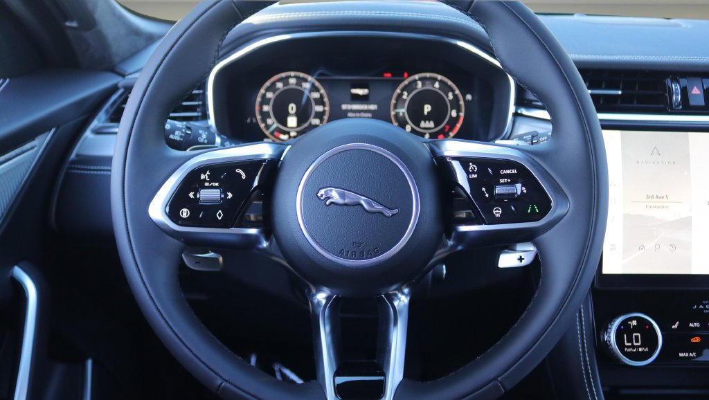 New 2026 Jaguar F-PACE R-Dynamic S AWD/4WD image 18