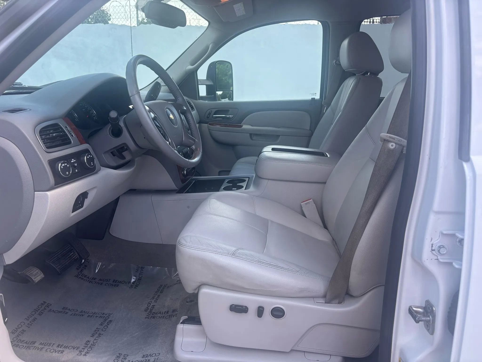 Used 2012 Chevrolet Silverado 2500 LTZ w/ LTZ Plus Package image 9