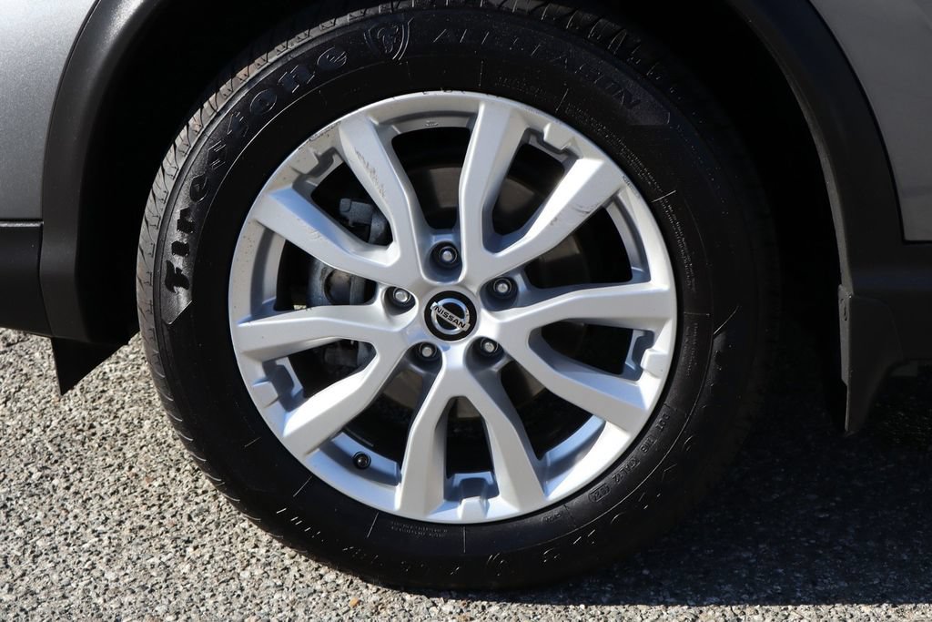 Used 2022 Nissan Rogue Sport S FWD image 15