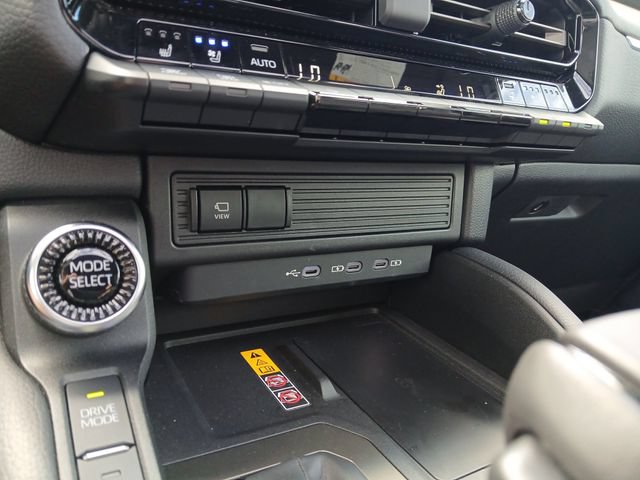 Used 2025 Toyota Land Cruiser w/ Premium Package AWD/4WD image 23
