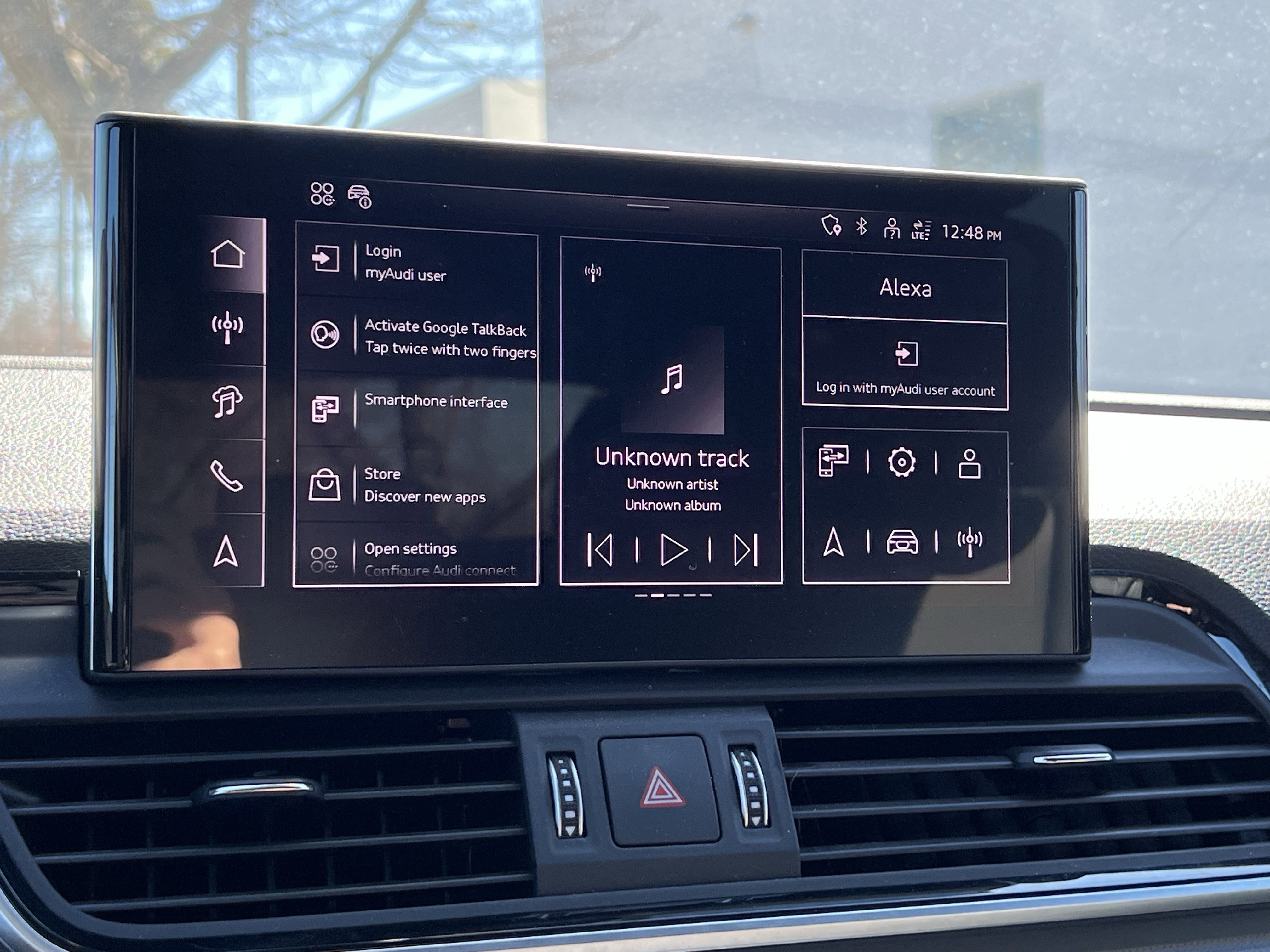 Used 2024 Audi Q5 2.0T Prestige w/ Prestige Package image 24