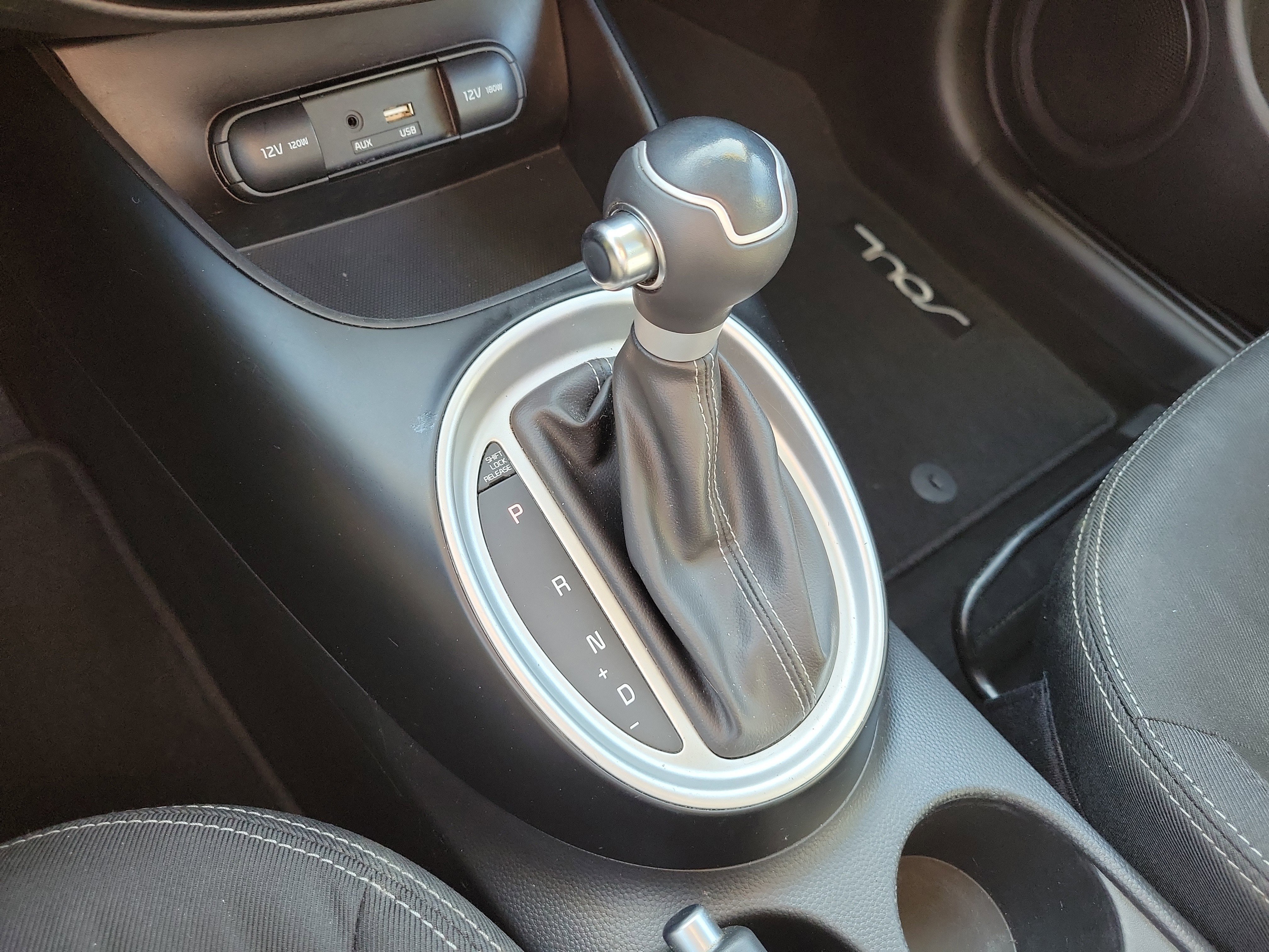 Used 2018 Kia Soul + image 35