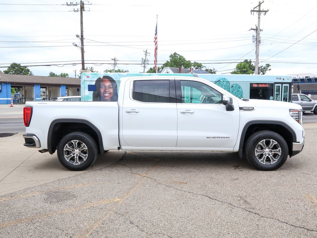 Used 2025 GMC Sierra 1500 SLT AWD/4WD image 6