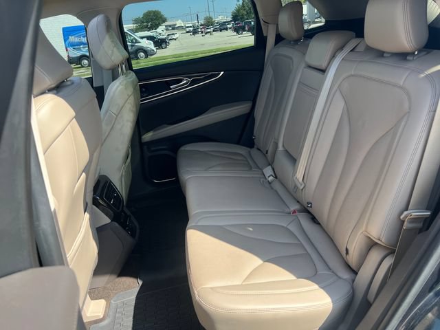 Used 2021 Lincoln Nautilus Reserve AWD/4WD image 37