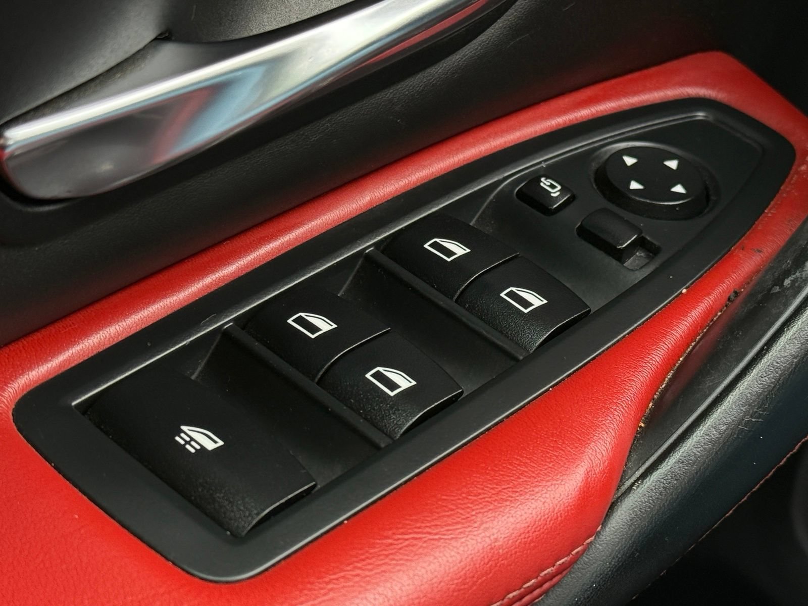 Used 2016 BMW M4 Convertible RWD image 34