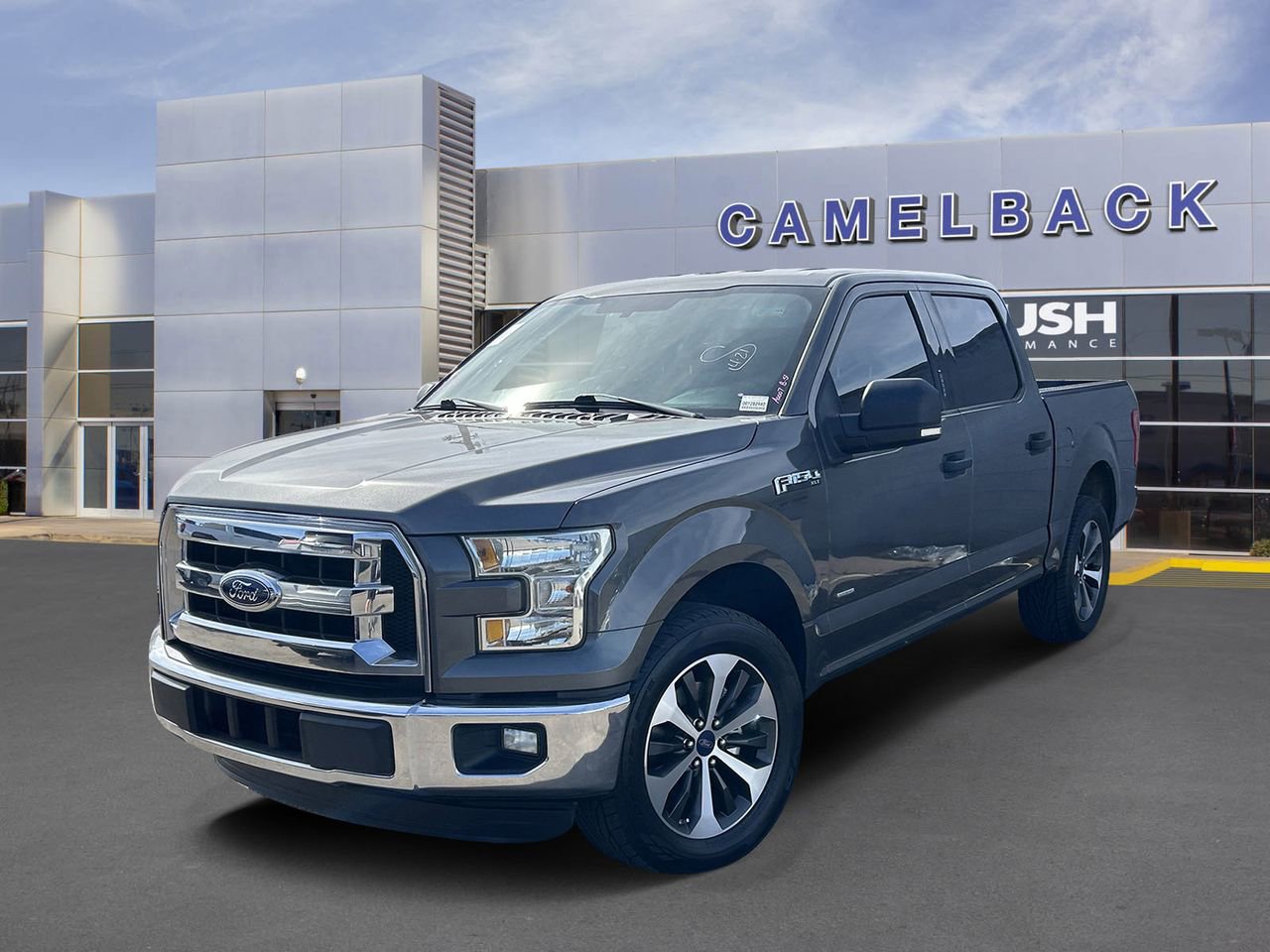 Used 2016 Ford F150 XLT RWD image 2