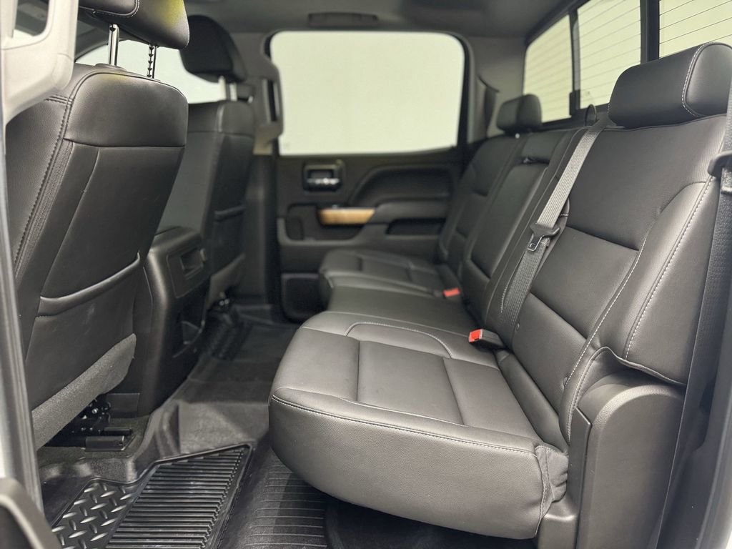 Used 2018 Chevrolet Silverado 2500 LTZ image 11