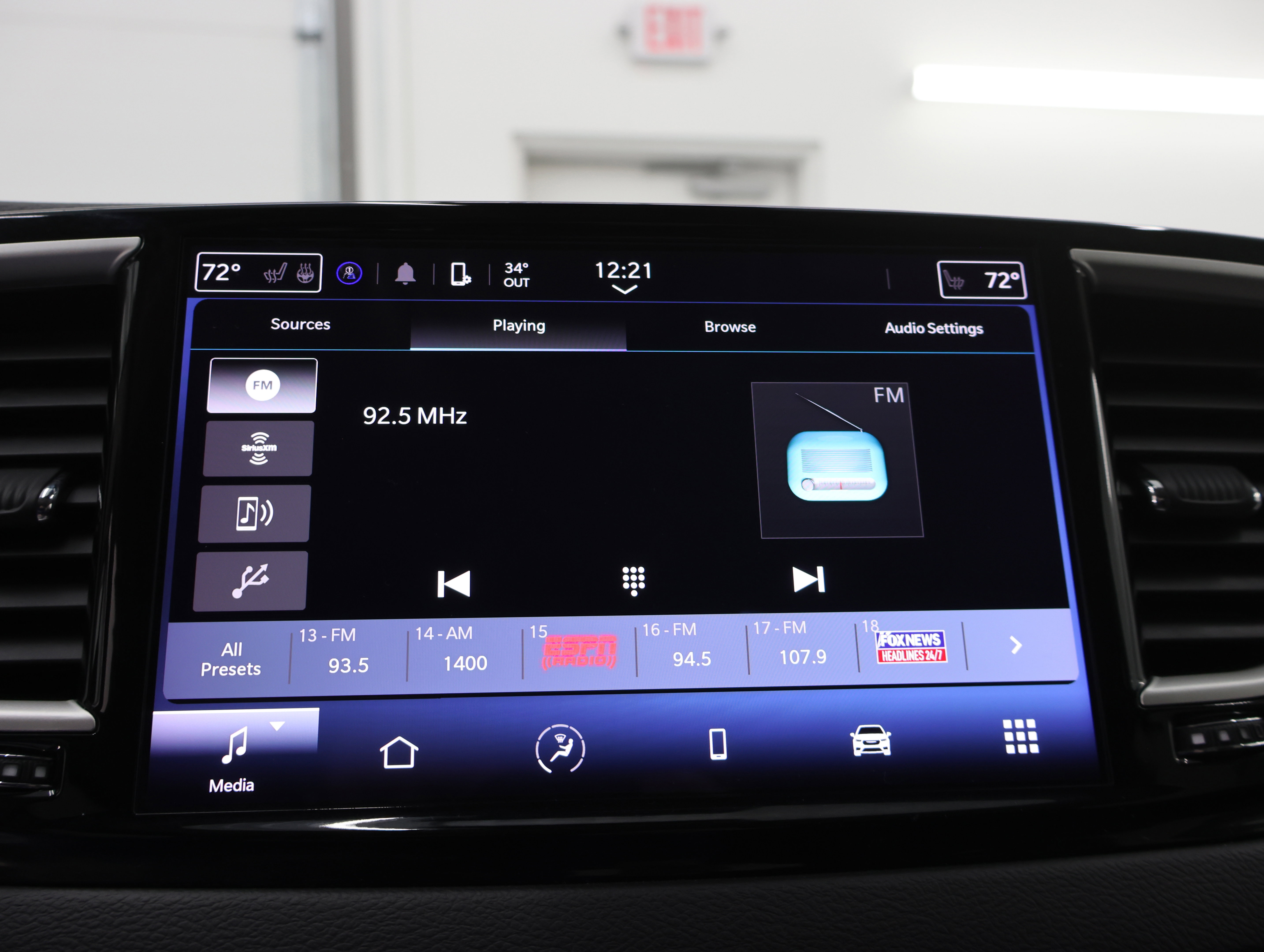 Used 2024 Chrysler Pacifica Touring-L FWD image 52