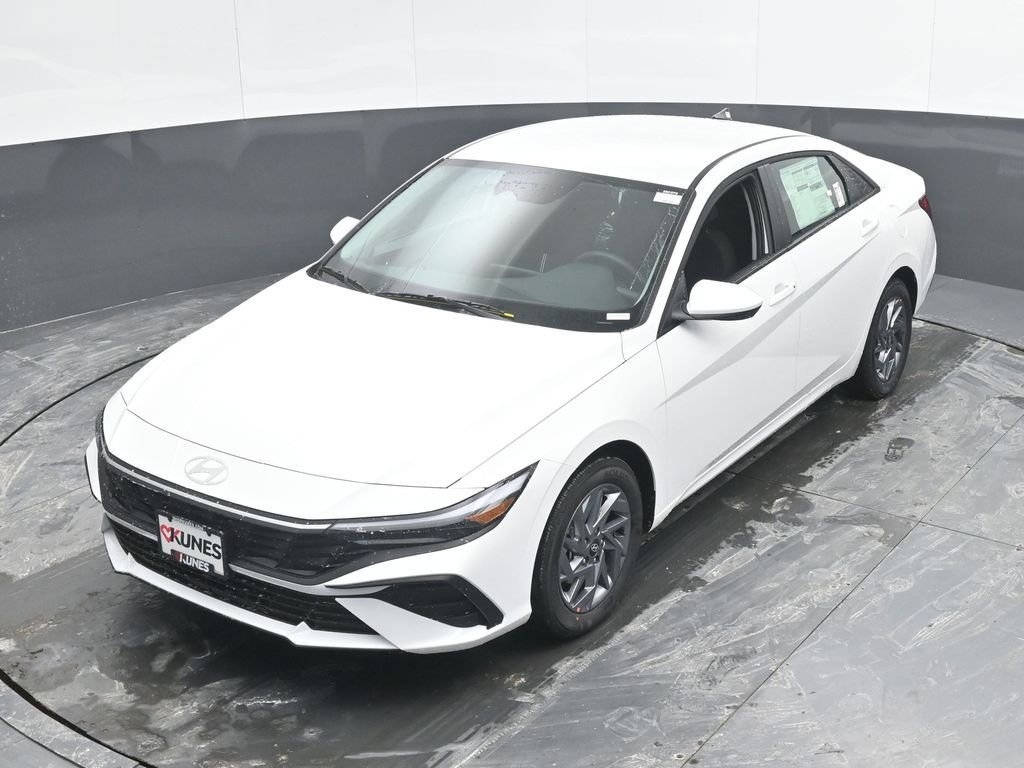 New 2026 Hyundai Elantra Blue image 40