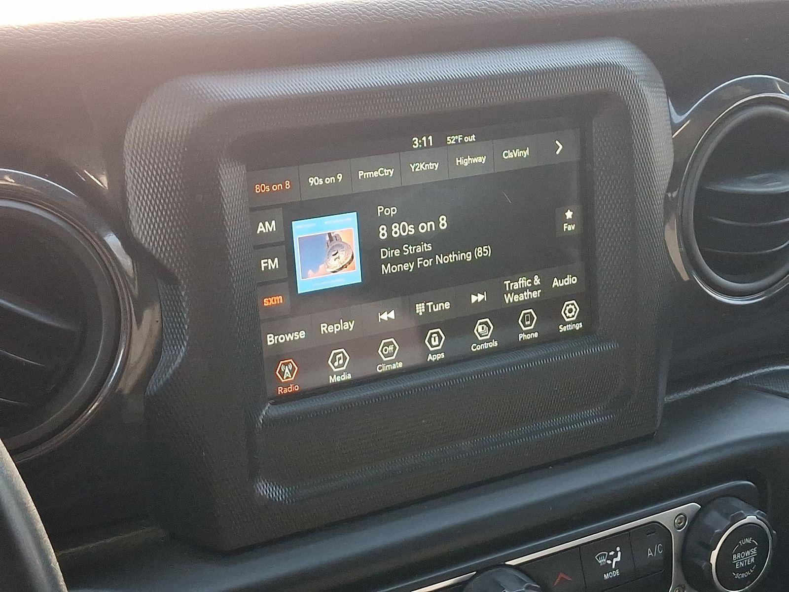 Certified 2022 Jeep Gladiator Sport image 15