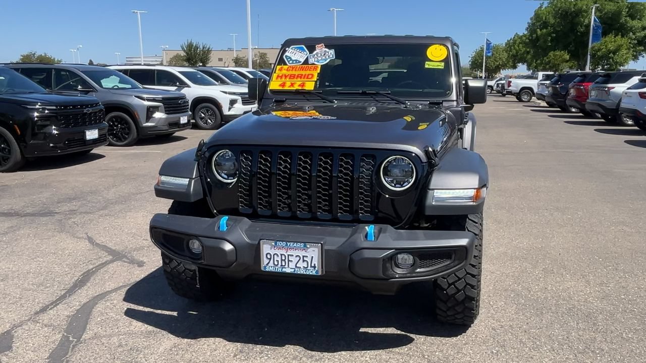 Used 2023 Jeep Wrangler Unlimited w/ Cold Weather Group AWD/4WD image 2