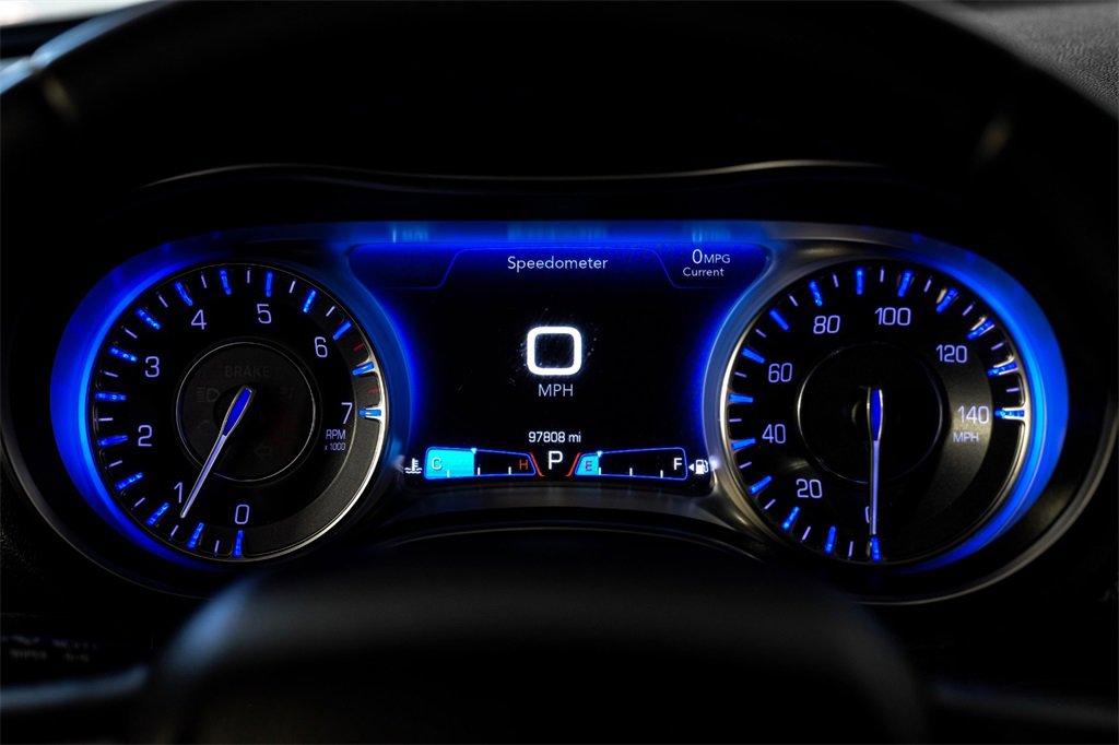 Used 2018 Chrysler 300 Touring L image 15