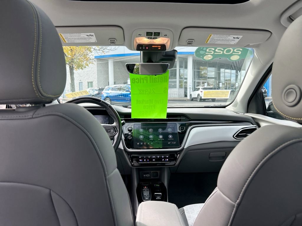 Certified 2022 Chevrolet Bolt EUV Premier w/ Launch Edition image 23