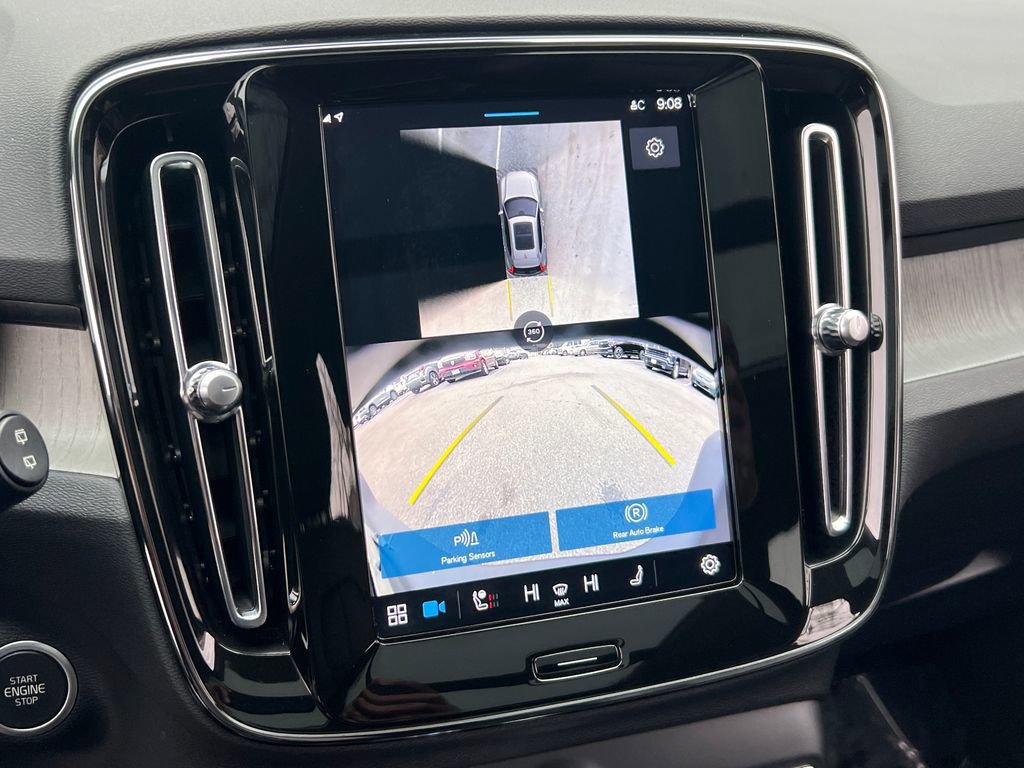 Used 2024 Volvo XC40 B5 Plus w/ Climate Package image 29