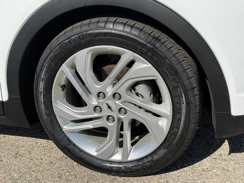 Used 2023 Chevrolet Bolt LT w/ Driver Confidence Package FWD image 10