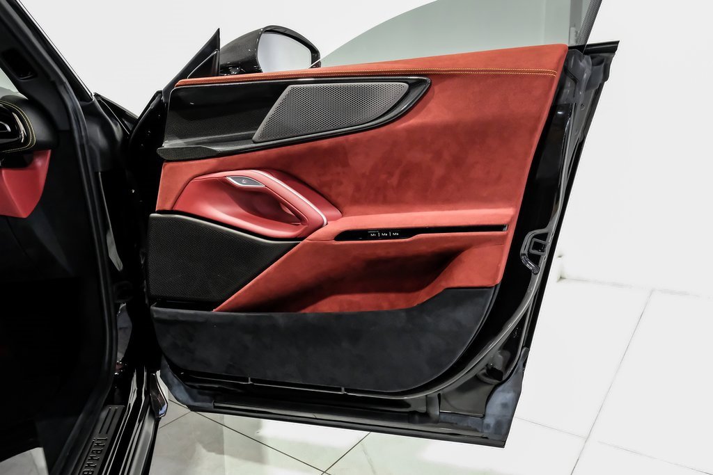 Used 2024 Ferrari Purosangue image 41