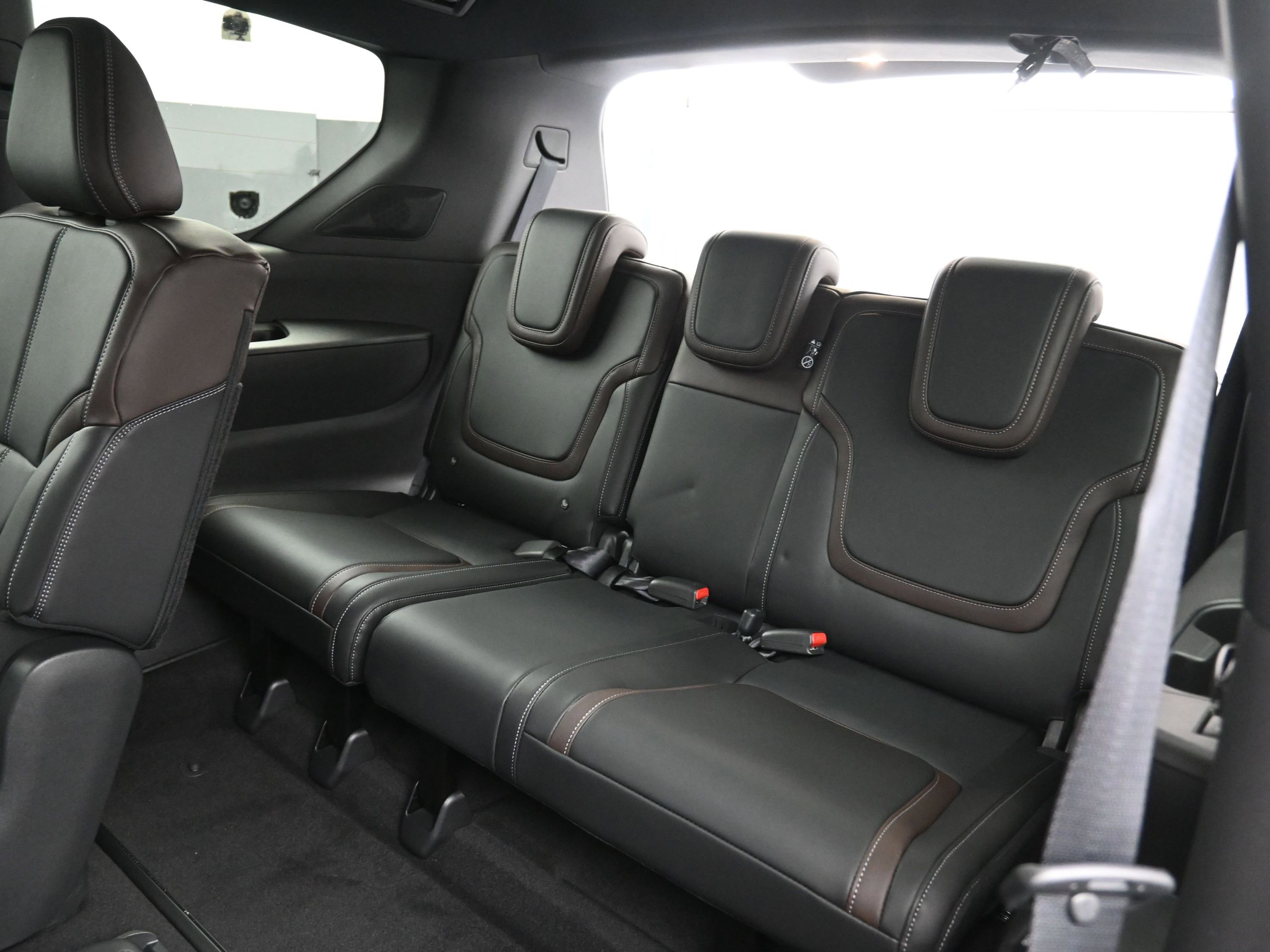 New 2025 Nissan Armada SL image 20