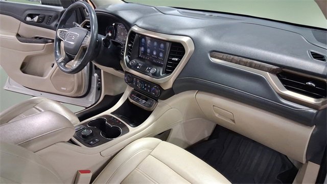 Used 2022 GMC Acadia Denali w/ Denali Technology Package image 21